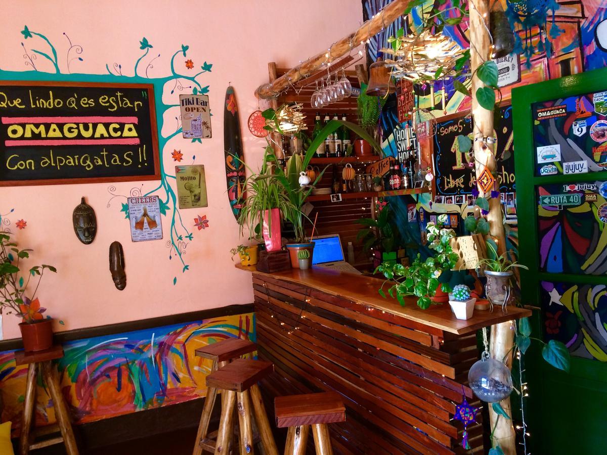 La Puerta Verde Hostel & Bar Умауака Экстерьер фото
