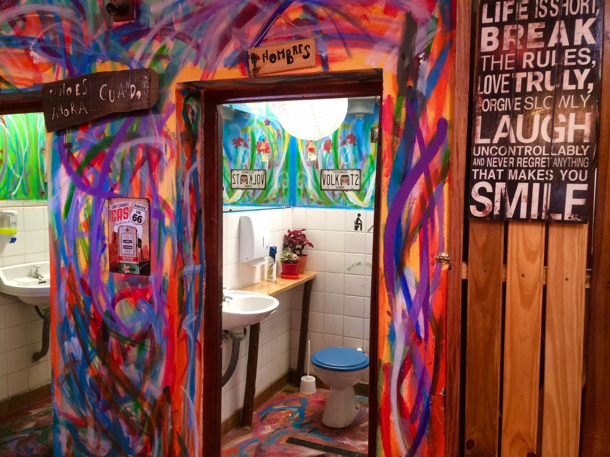 La Puerta Verde Hostel & Bar Умауака Экстерьер фото